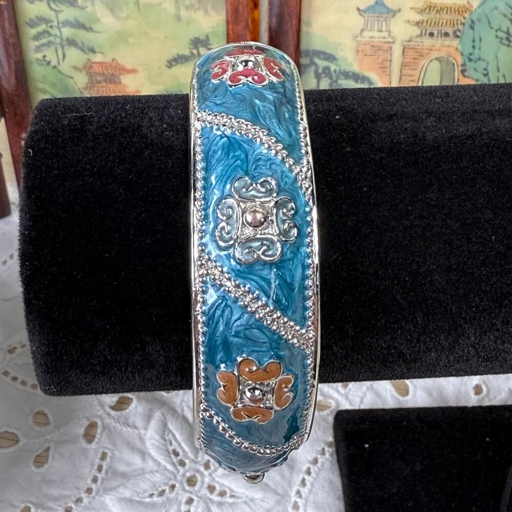 Vintage Blue Silver Enamel Floral Hinge Bracelet Boho Hippie Fairy Whimsigoth